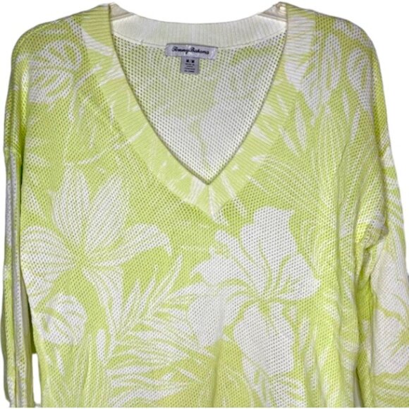 Tommy Bahama Mahana Open Weave Tropical/Floral Print V-Neck - Lime/White - L - Picture 2 of 8